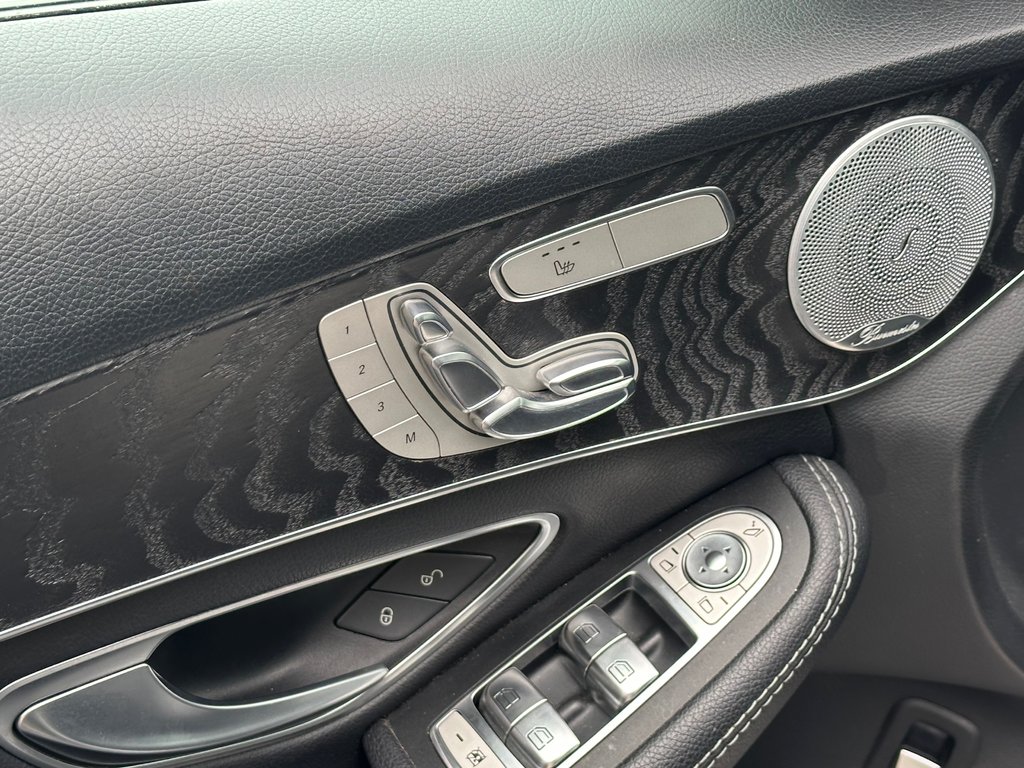 Mercedes-Benz C-Class C 300 PREMIUM 4 MATIC CUIR NAVIGATION TOIT PANO 2018 à St-Jean-Sur-Richelieu, Québec - 9 - w1024h768px