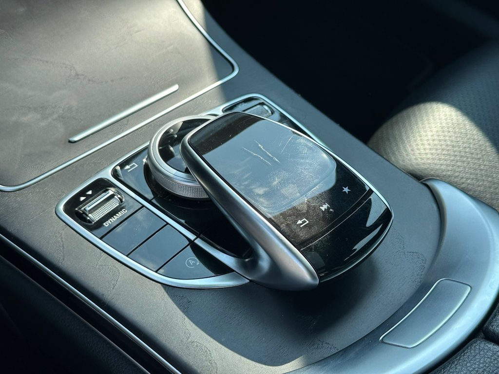 2018 Mercedes-Benz C-Class C 300 PREMIUM 4 MATIC CUIR NAVIGATION TOIT PANO in St-Jean-Sur-Richelieu, Quebec - 18 - w1024h768px