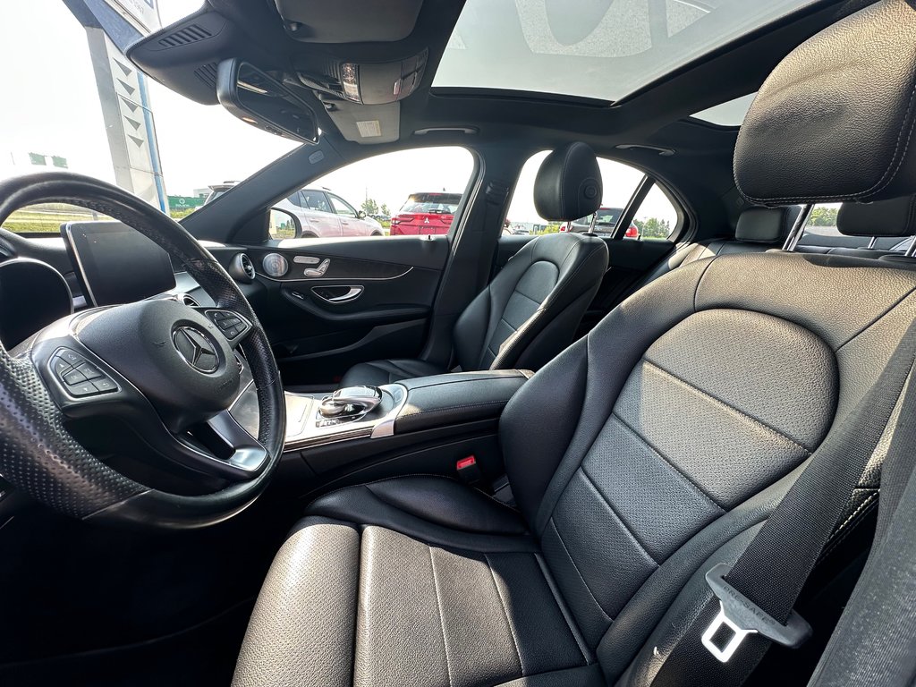 2018 Mercedes-Benz C-Class C 300 PREMIUM 4 MATIC CUIR NAVIGATION TOIT PANO in St-Jean-Sur-Richelieu, Quebec - 17 - w1024h768px