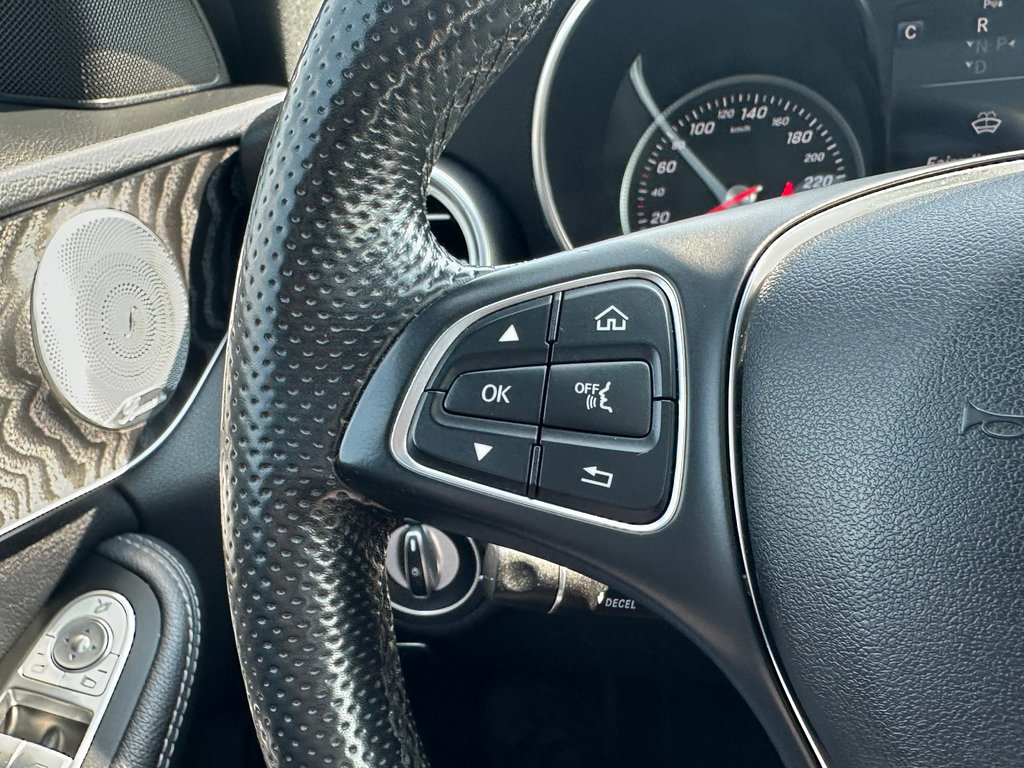 2018 Mercedes-Benz C-Class C 300 PREMIUM 4 MATIC CUIR NAVIGATION TOIT PANO in St-Jean-Sur-Richelieu, Quebec - 23 - w1024h768px