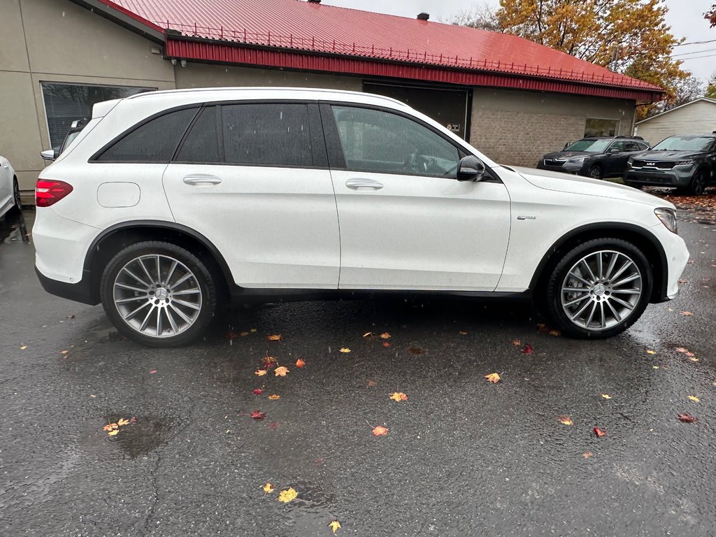 2019 Mercedes-Benz GLC AMG GLC 43 CAMERA 360 SEULEMENT 076331 KM in St-Jean-Sur-Richelieu, Quebec - 4 - w1024h768px
