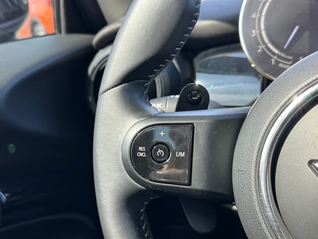 MINI 3 Door Cooper S SEULEMENT 042223 KM 2023 à St-Jean-Sur-Richelieu, Québec - 25 - w1024h768px