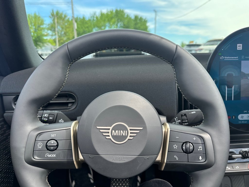 MINI Convertible Cooper S CUIR SEULEMENT 021253 KM 2025 à St-Jean-Sur-Richelieu, Québec - 27 - w1024h768px