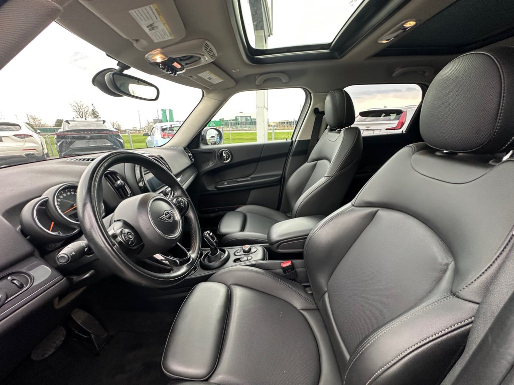 2020 MINI Cooper Countryman CUIR TOIT PANORAMIQUE AWD in St-Jean-Sur-Richelieu, Quebec - 18 - w1024h768px