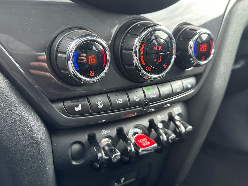 2020 MINI Cooper Countryman CUIR TOIT PANORAMIQUE AWD in St-Jean-Sur-Richelieu, Quebec - 26 - w1024h768px