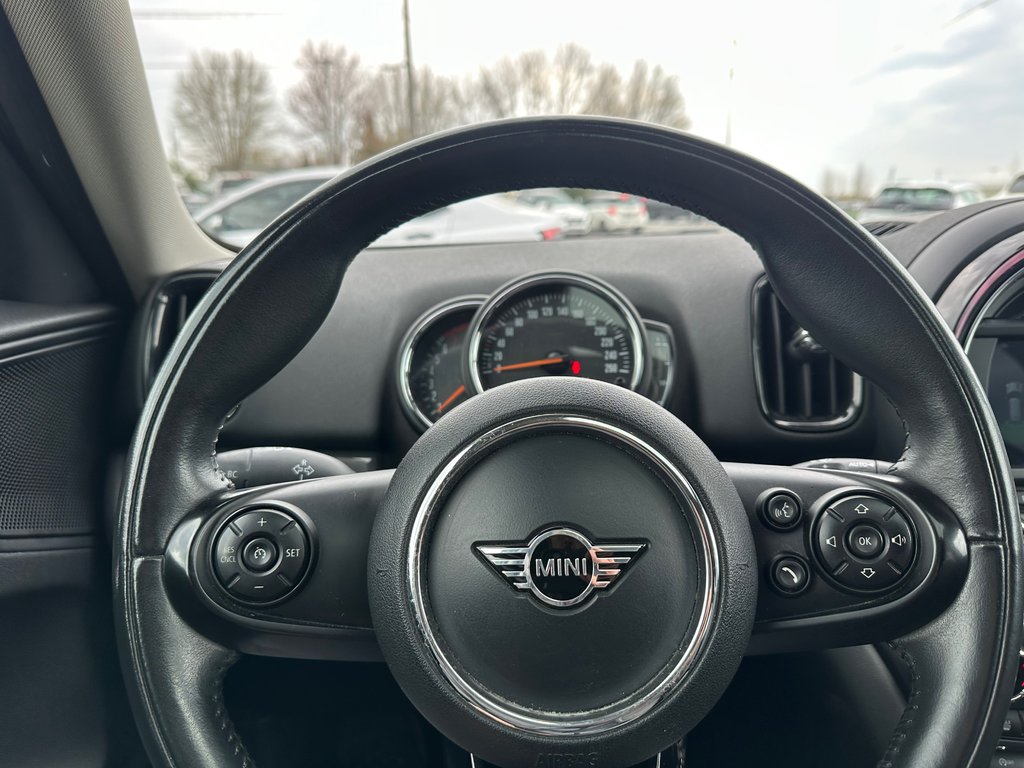 2020 MINI Cooper Countryman CUIR TOIT PANORAMIQUE AWD in St-Jean-Sur-Richelieu, Quebec - 22 - w1024h768px