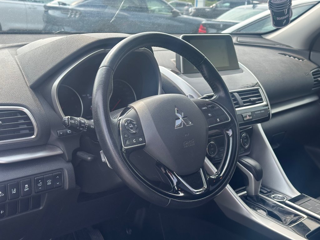 2018 Mitsubishi Eclipse Cross GT CUIR TOIT OUVRANT AWD in St-Jean-Sur-Richelieu, Quebec - 3 - w1024h768px