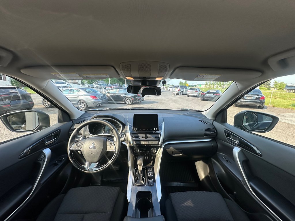Mitsubishi ECLIPSE CROSS AWD SIEGES ET VOLANT CHAUFFANTS 2023 à St-Jean-Sur-Richelieu, Québec - 11 - w1024h768px