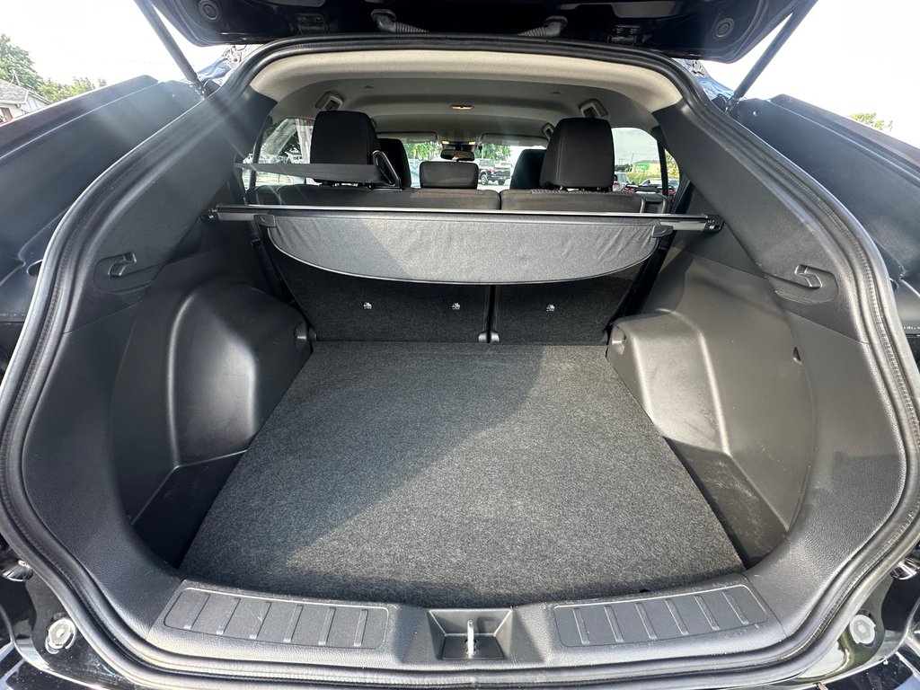 Mitsubishi ECLIPSE CROSS AWD SIEGES ET VOLANT CHAUFFANTS 2023 à St-Jean-Sur-Richelieu, Québec - 16 - w1024h768px