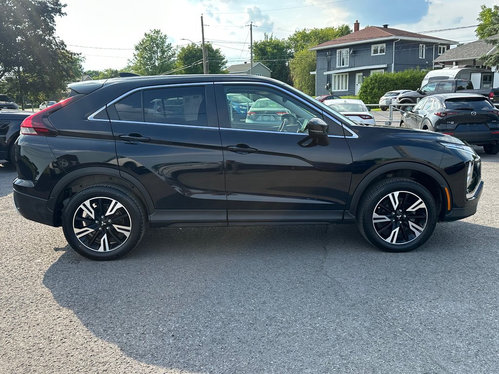 Mitsubishi ECLIPSE CROSS AWD SIEGES ET VOLANT CHAUFFANTS 2023 à St-Jean-Sur-Richelieu, Québec - 9 - w1024h768px