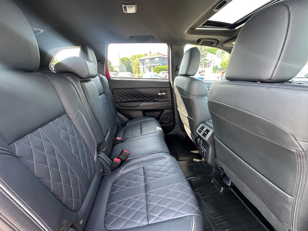 Mitsubishi OUTLANDER PHEV GT AWD Seulement 041652km TOIT CUIR 2020 à St-Jean-Sur-Richelieu, Québec - 14 - w1024h768px