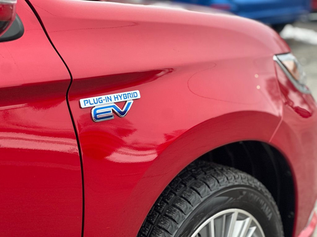 2020 Mitsubishi OUTLANDER PHEV GT AWD Seulement 041652km TOIT CUIR in St-Jean-Sur-Richelieu, Quebec - 11 - w1024h768px