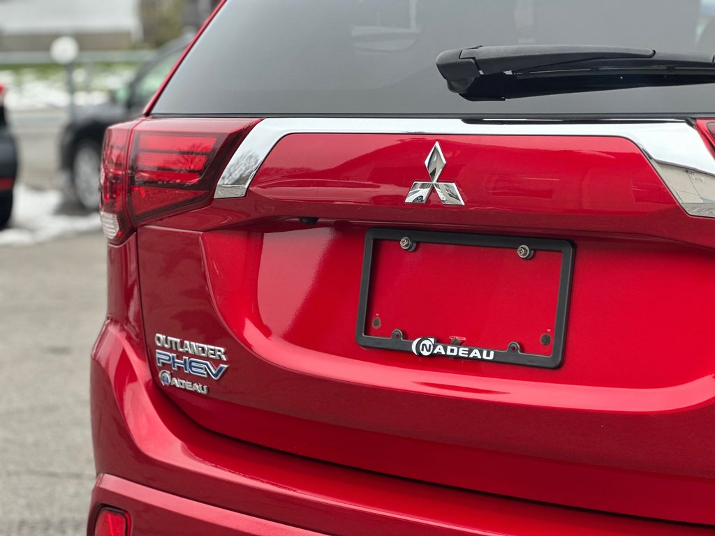 2020 Mitsubishi OUTLANDER PHEV GT AWD Seulement 041652km TOIT CUIR in St-Jean-Sur-Richelieu, Quebec - 12 - w1024h768px