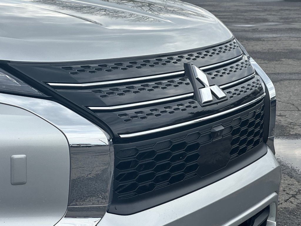2024 Mitsubishi Outlander Plug-In Hybrid CUIR NAVIGATION TOIT PANORAMIQUE AWD in St-Jean-Sur-Richelieu, Quebec - 12 - w1024h768px