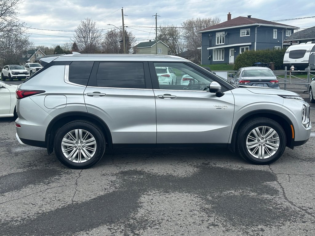 2024 Mitsubishi Outlander Plug-In Hybrid CUIR NAVIGATION TOIT PANORAMIQUE AWD in St-Jean-Sur-Richelieu, Quebec - 9 - w1024h768px