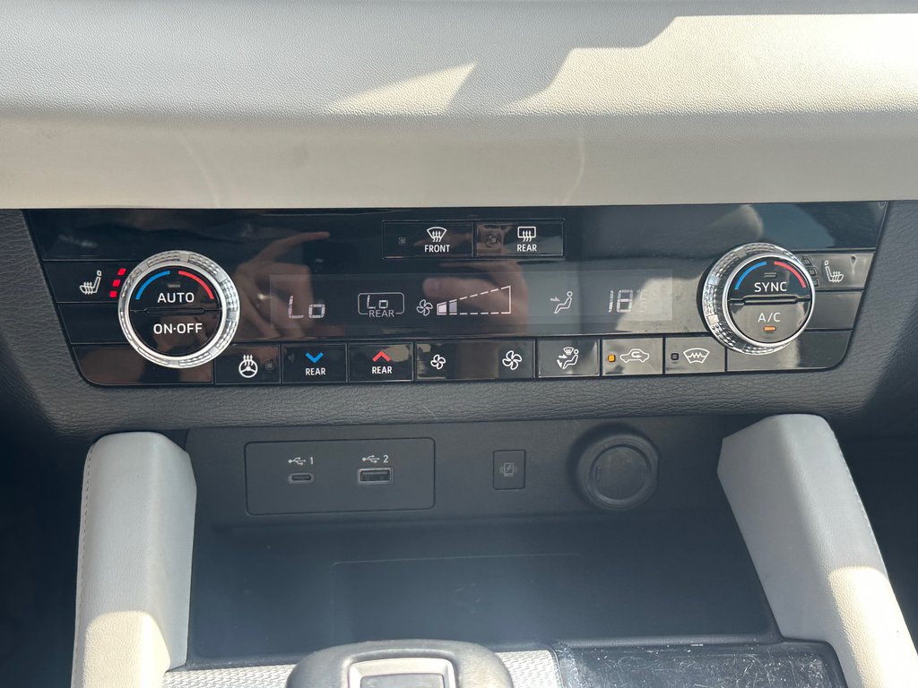 Mitsubishi Outlander GT S-AWC NAVI TOIT PANO ANGLES MORT 2023 à St-Jean-Sur-Richelieu, Québec - 28 - w1024h768px
