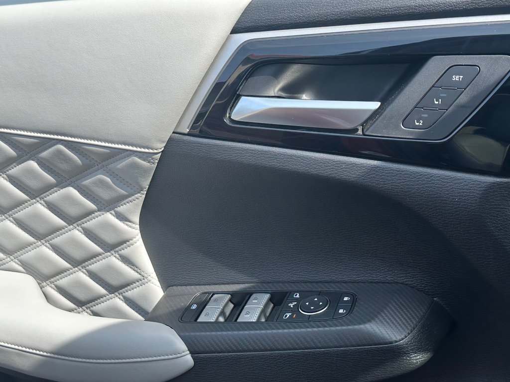 Mitsubishi Outlander GT S-AWC NAVI TOIT PANO ANGLES MORT 2023 à St-Jean-Sur-Richelieu, Québec - 25 - w1024h768px