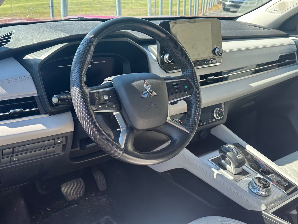 2023 Mitsubishi Outlander GT S-AWC NAVI TOIT PANO ANGLES MORT in St-Jean-Sur-Richelieu, Quebec - 7 - w1024h768px