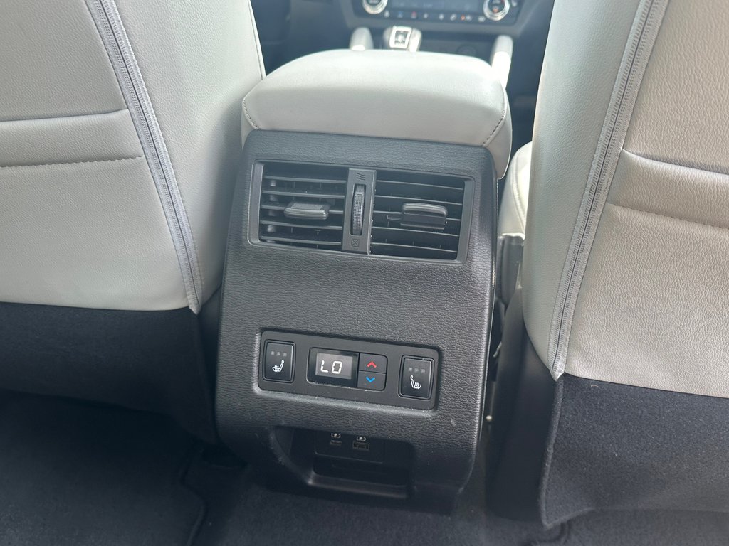 Mitsubishi Outlander GT S-AWC NAVI TOIT PANO ANGLES MORT 2023 à St-Jean-Sur-Richelieu, Québec - 16 - w1024h768px