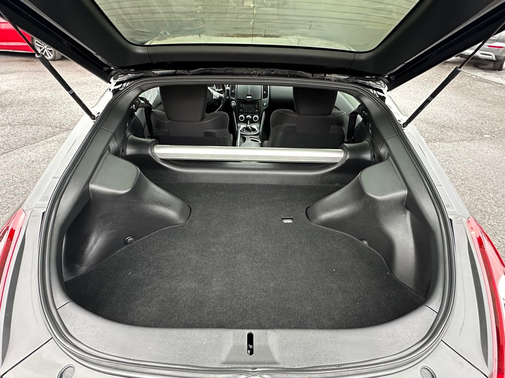 2018 Nissan 370Z Coupe SEULEMENT 049191 KM in St-Jean-Sur-Richelieu, Quebec - 18 - w1024h768px