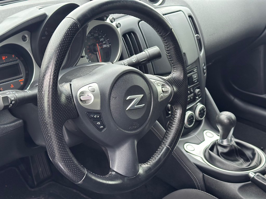 2018 Nissan 370Z Coupe SEULEMENT 049191 KM in St-Jean-Sur-Richelieu, Quebec - 13 - w1024h768px