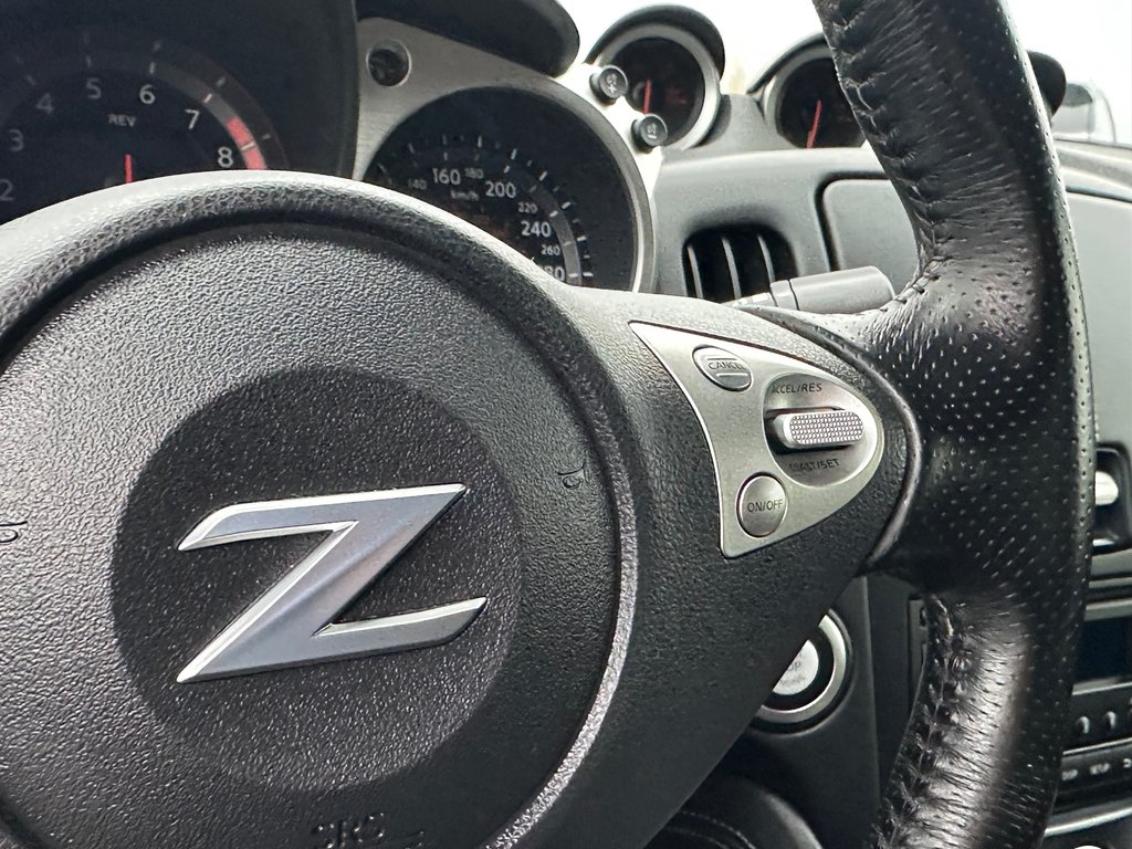 2018 Nissan 370Z Coupe SEULEMENT 049191 KM in St-Jean-Sur-Richelieu, Quebec - 24 - w1024h768px