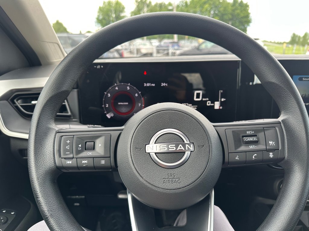 2025 Nissan Kicks SEULEMENT 015646 KM in St-Jean-Sur-Richelieu, Quebec - 17 - w1024h768px