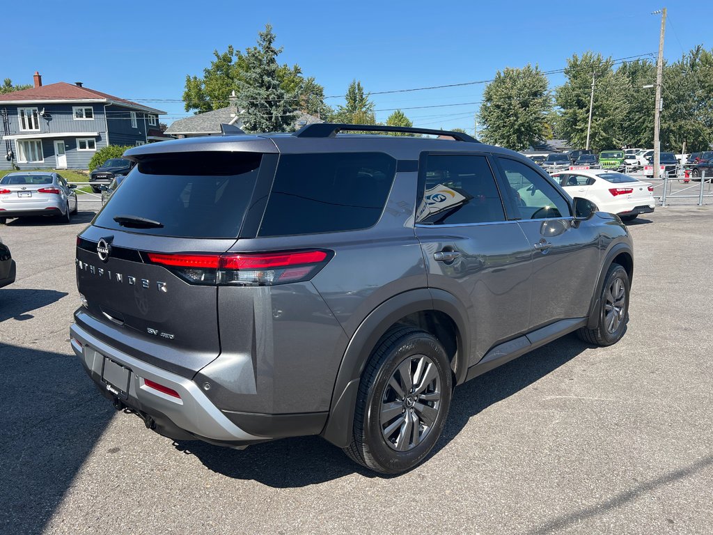 2023  Pathfinder SV 4WD 8 passagers TOIT PANO in St-Jean-Sur-Richelieu, Quebec - 9 - w1024h768px