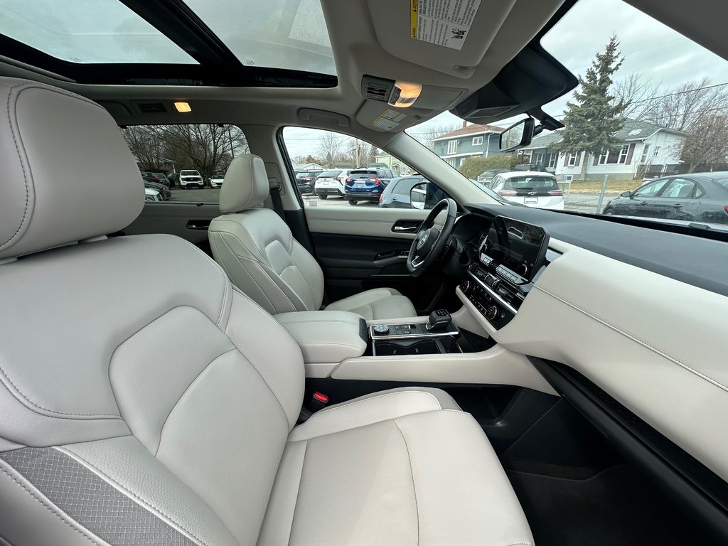 Nissan Pathfinder SL AWD CUIR NAVIGATION TOIT PANORAMIQUE 2023 à St-Jean-Sur-Richelieu, Québec - 12 - w1024h768px