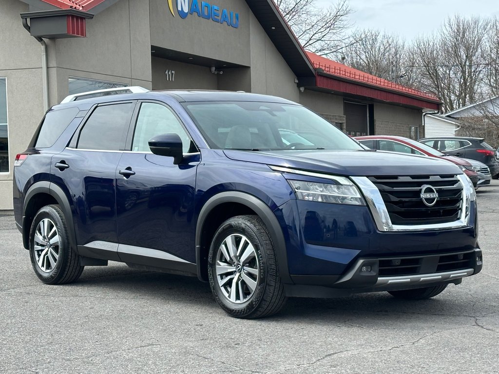Nissan Pathfinder SL AWD CUIR NAVIGATION TOIT PANORAMIQUE 2023 à St-Jean-Sur-Richelieu, Québec - 1 - w1024h768px