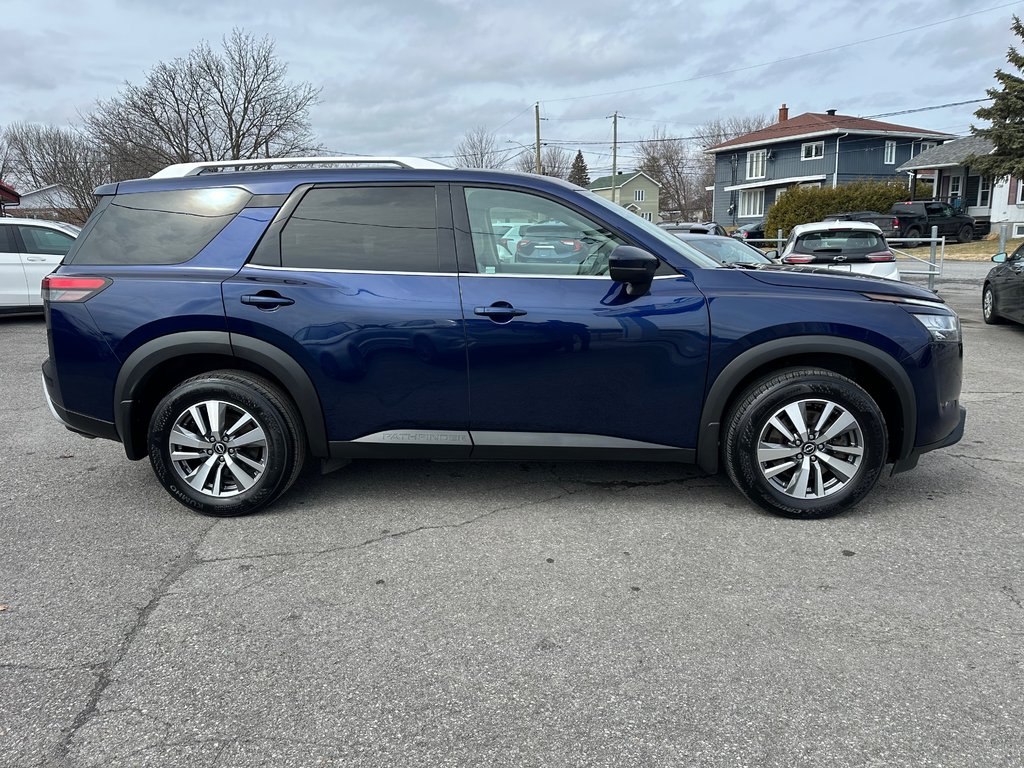 Nissan Pathfinder SL AWD CUIR NAVIGATION TOIT PANORAMIQUE 2023 à St-Jean-Sur-Richelieu, Québec - 11 - w1024h768px