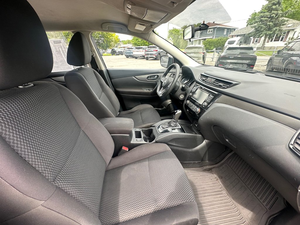 2019 Nissan Qashqai AWD SEULEMENT 091465 KM in St-Jean-Sur-Richelieu, Quebec - 12 - w1024h768px