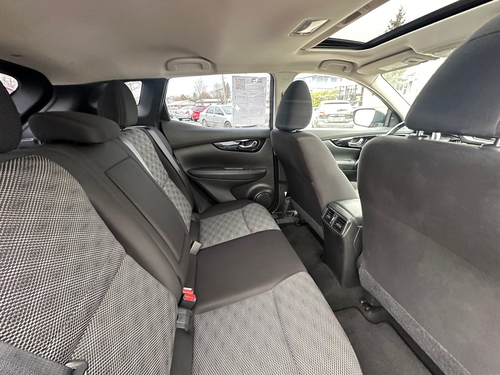 2021 Nissan Qashqai SV AWD TOIT OUVRANT CRUISE ADAPTATIF in St-Jean-Sur-Richelieu, Quebec - 17 - w1024h768px