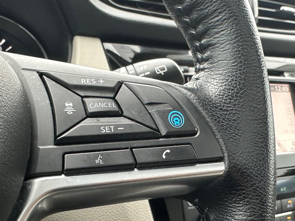 Nissan Qashqai SL CUIR NAVIGATION TOIT PANORAMIQUE 2023 à St-Jean-Sur-Richelieu, Québec - 20 - w1024h768px