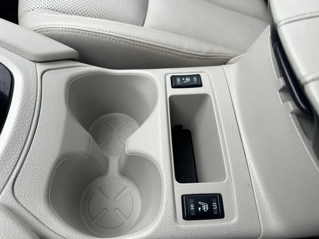 Nissan Qashqai SL CUIR NAVIGATION TOIT PANORAMIQUE 2023 à St-Jean-Sur-Richelieu, Québec - 16 - w1024h768px