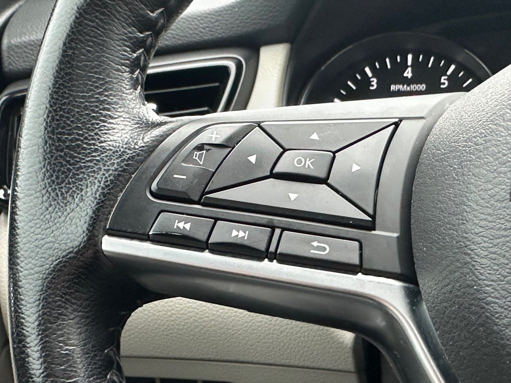 Nissan Qashqai SL CUIR NAVIGATION TOIT PANORAMIQUE 2023 à St-Jean-Sur-Richelieu, Québec - 21 - w1024h768px