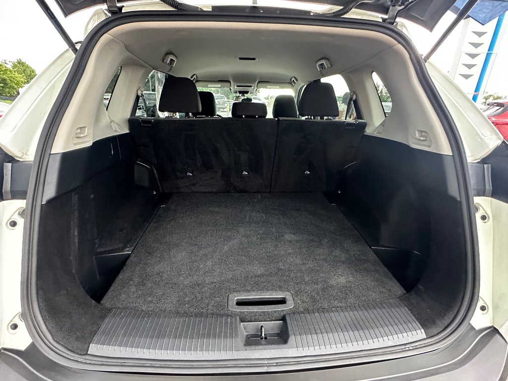 2022 Nissan Rogue AWD SIEGES ET VOLANT CHAUFFANTS in St-Jean-Sur-Richelieu, Quebec - 14 - w1024h768px