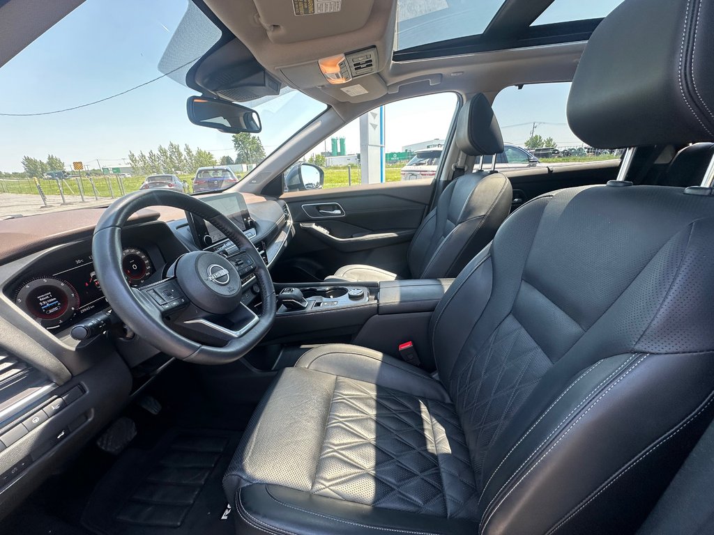2023 Nissan Rogue Platinum AWD CUIR SEULEMENT 029926 KM in St-Jean-Sur-Richelieu, Quebec - 16 - w1024h768px