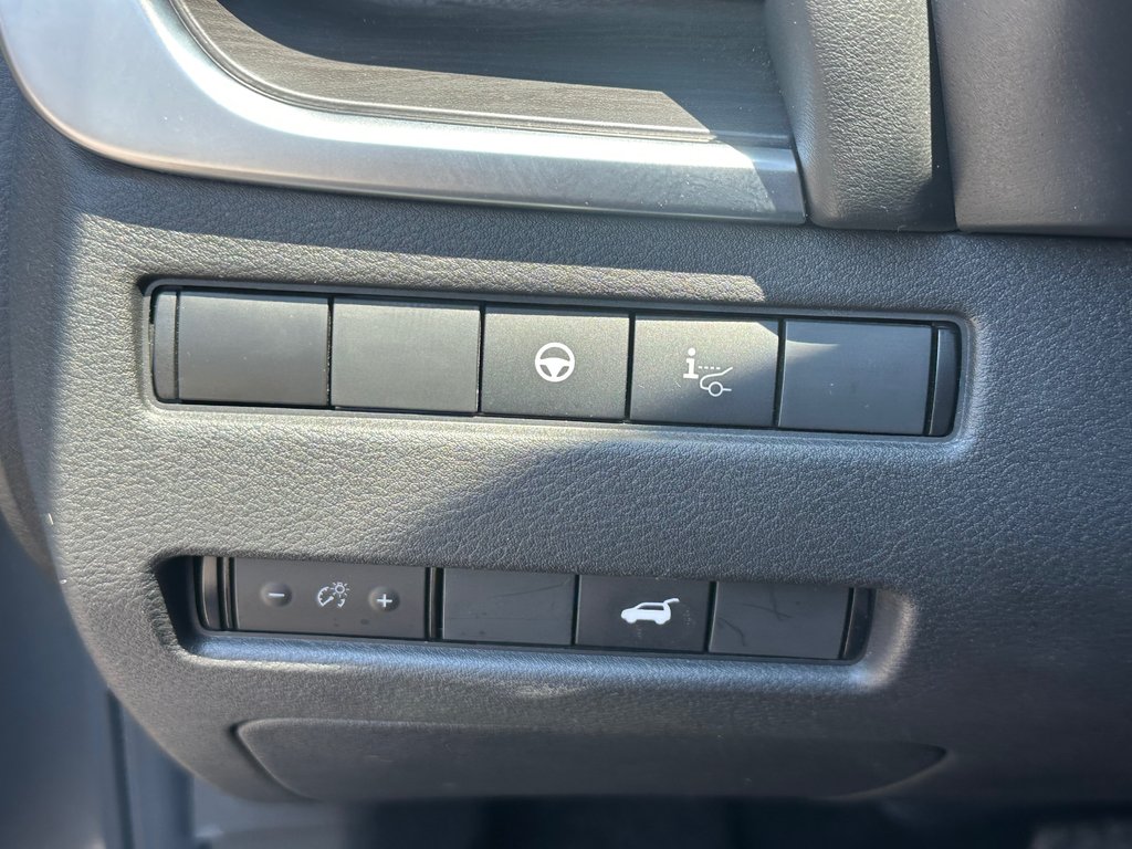 2023 Nissan Rogue Platinum AWD CUIR SEULEMENT 029926 KM in St-Jean-Sur-Richelieu, Quebec - 21 - w1024h768px