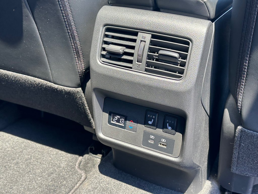 2023 Nissan Rogue Platinum AWD CUIR SEULEMENT 029926 KM in St-Jean-Sur-Richelieu, Quebec - 12 - w1024h768px