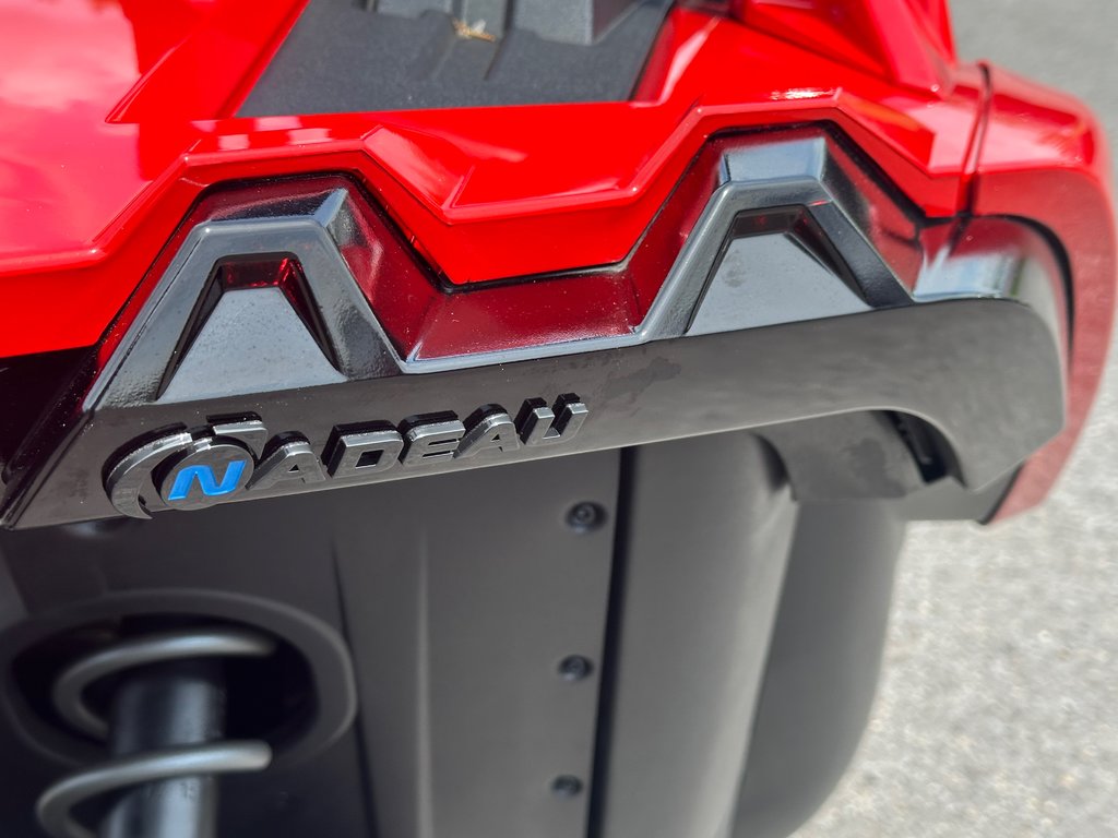 2016 Polaris Slingshot SEULEMENT 10602 KM in St-Jean-Sur-Richelieu, Quebec - 12 - w1024h768px