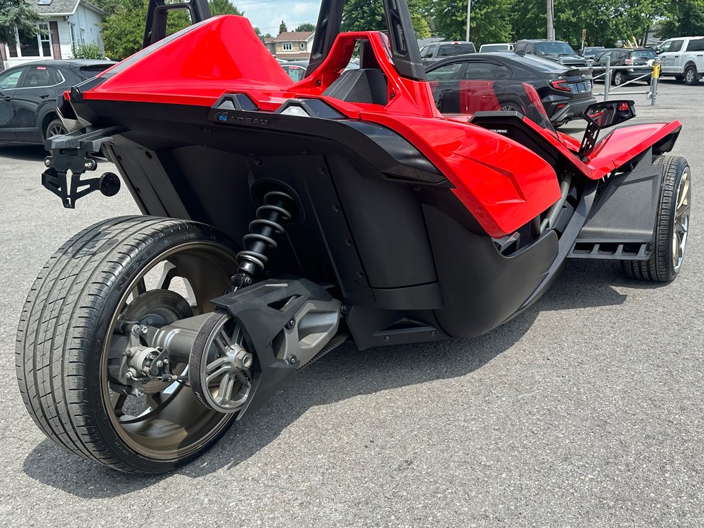 2016 Polaris Slingshot SEULEMENT 10602 KM in St-Jean-Sur-Richelieu, Quebec - 8 - w1024h768px