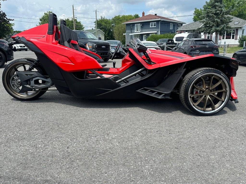 2016 Polaris Slingshot SEULEMENT 10602 KM in St-Jean-Sur-Richelieu, Quebec - 9 - w1024h768px