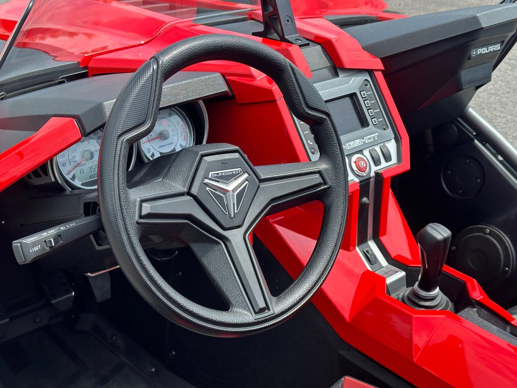 2016 Polaris Slingshot SEULEMENT 10602 KM in St-Jean-Sur-Richelieu, Quebec - 13 - w1024h768px