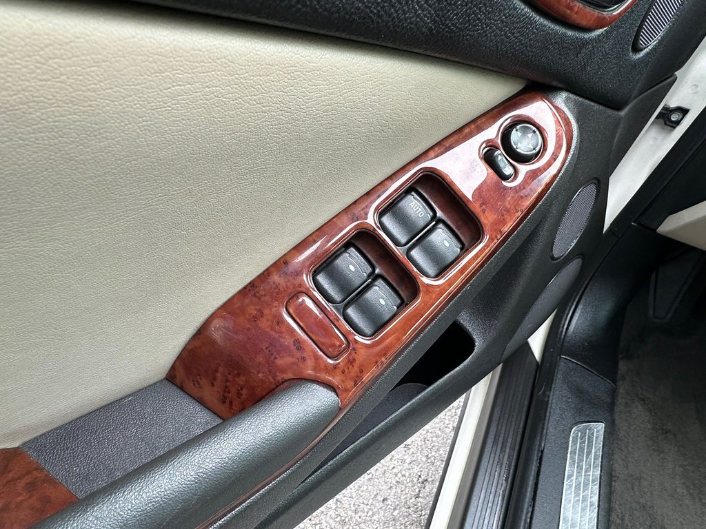 2009 Pontiac G6 GT CONVERTIBLE CUIR in St-Jean-Sur-Richelieu, Quebec - 13 - w1024h768px