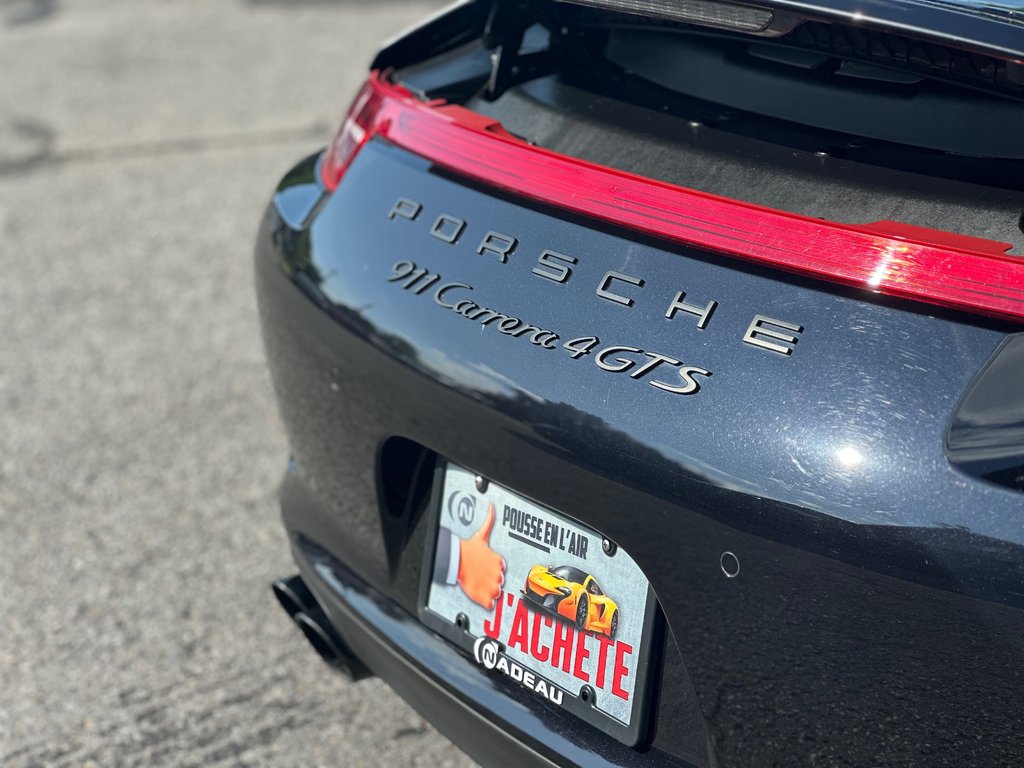 2015 Porsche 911 CARRERA 4 GTS SEULEMENT 029739 KM in St-Jean-Sur-Richelieu, Quebec - 9 - w1024h768px