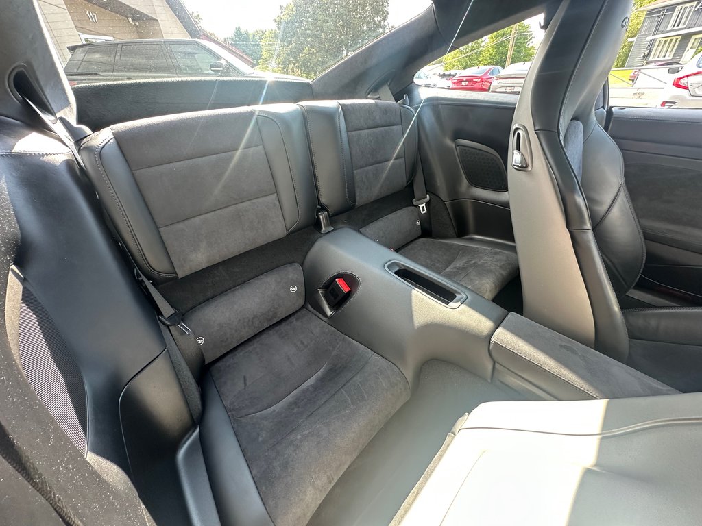 2015 Porsche 911 CARRERA 4 GTS SEULEMENT 029739 KM in St-Jean-Sur-Richelieu, Quebec - 16 - w1024h768px