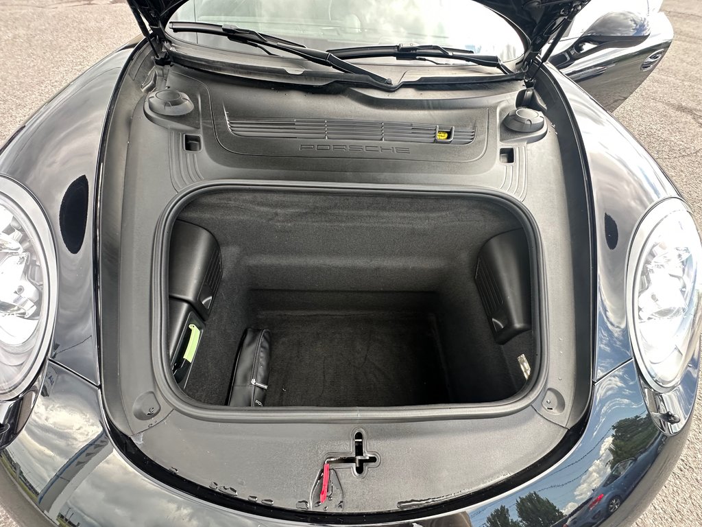 2015 Porsche 911 CARRERA 4 GTS SEULEMENT 029739 KM in St-Jean-Sur-Richelieu, Quebec - 23 - w1024h768px