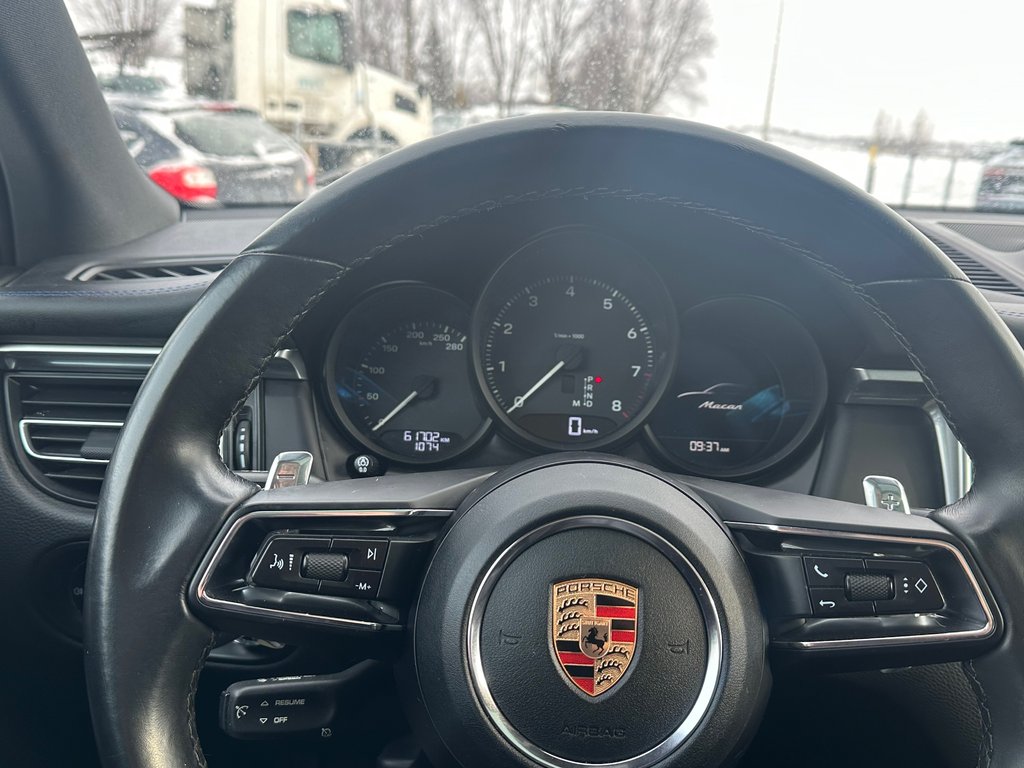 Porsche Macan AWD CUIR TOIT PANORAMIQUE 2023 à St-Jean-Sur-Richelieu, Québec - 22 - w1024h768px