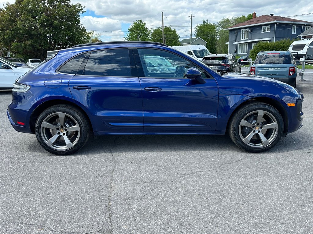 Porsche Macan AWD CUIR TOIT PANORAMIQUE 2023 à St-Jean-Sur-Richelieu, Québec - 10 - w1024h768px